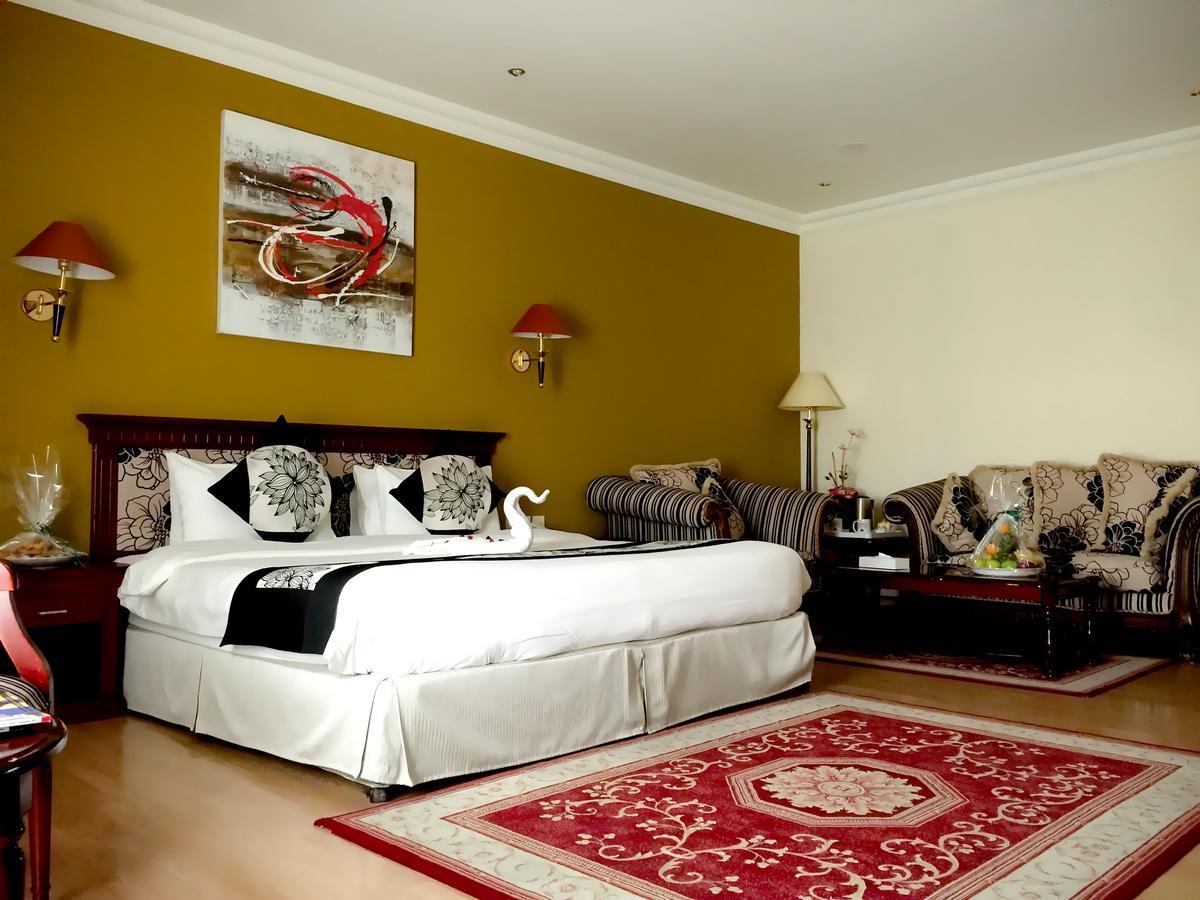 Pars International Hotel Манама Экстерьер фото